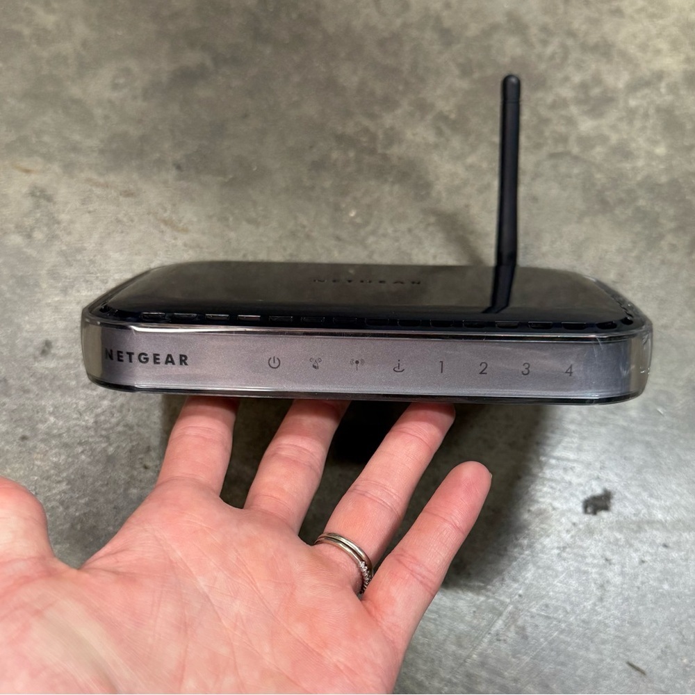 Netgear N150 Wireless Router WNR1000 v3 WiFi Broadband Router w Adapter - Picture 4 of 9